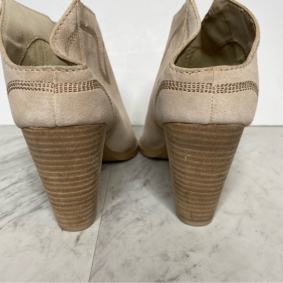Dolce Vita Simran Tan Suede Western Heeled Bootie 13 - Picture 4 of 14